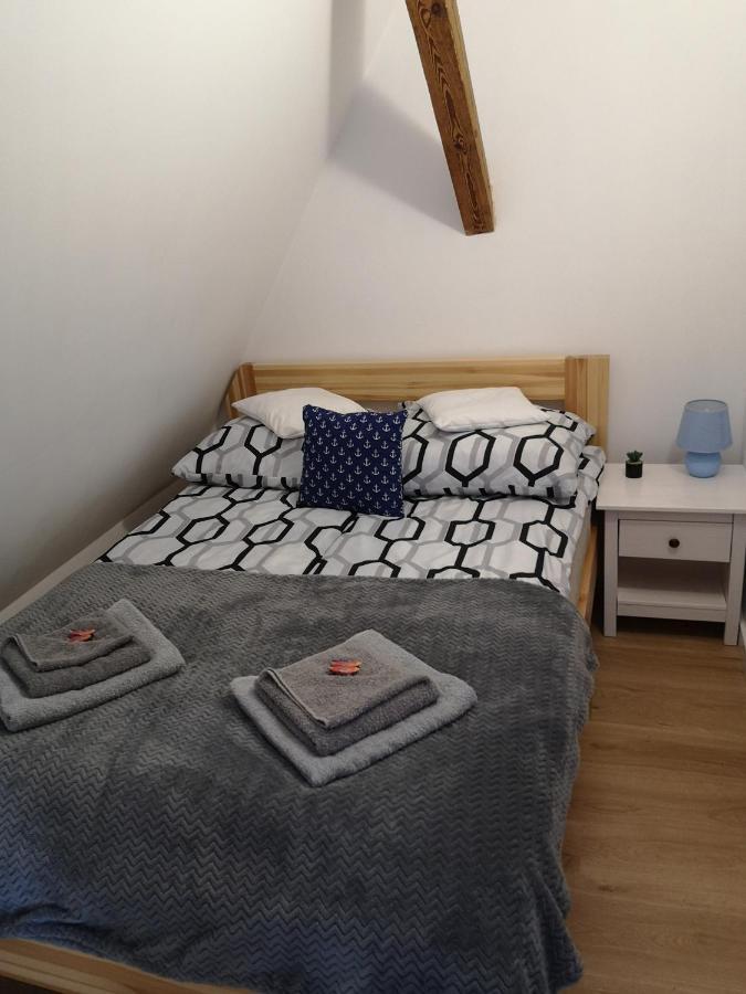 Apartament Attic Apartment เมียนซิดดรอแย ภายนอก รูปภาพ