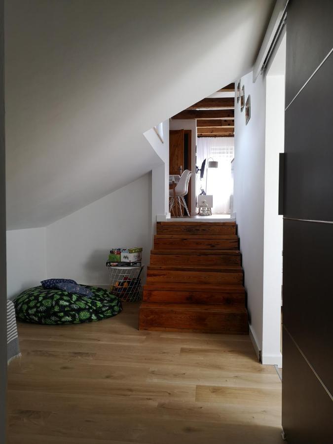 Apartament Attic Apartment เมียนซิดดรอแย ภายนอก รูปภาพ