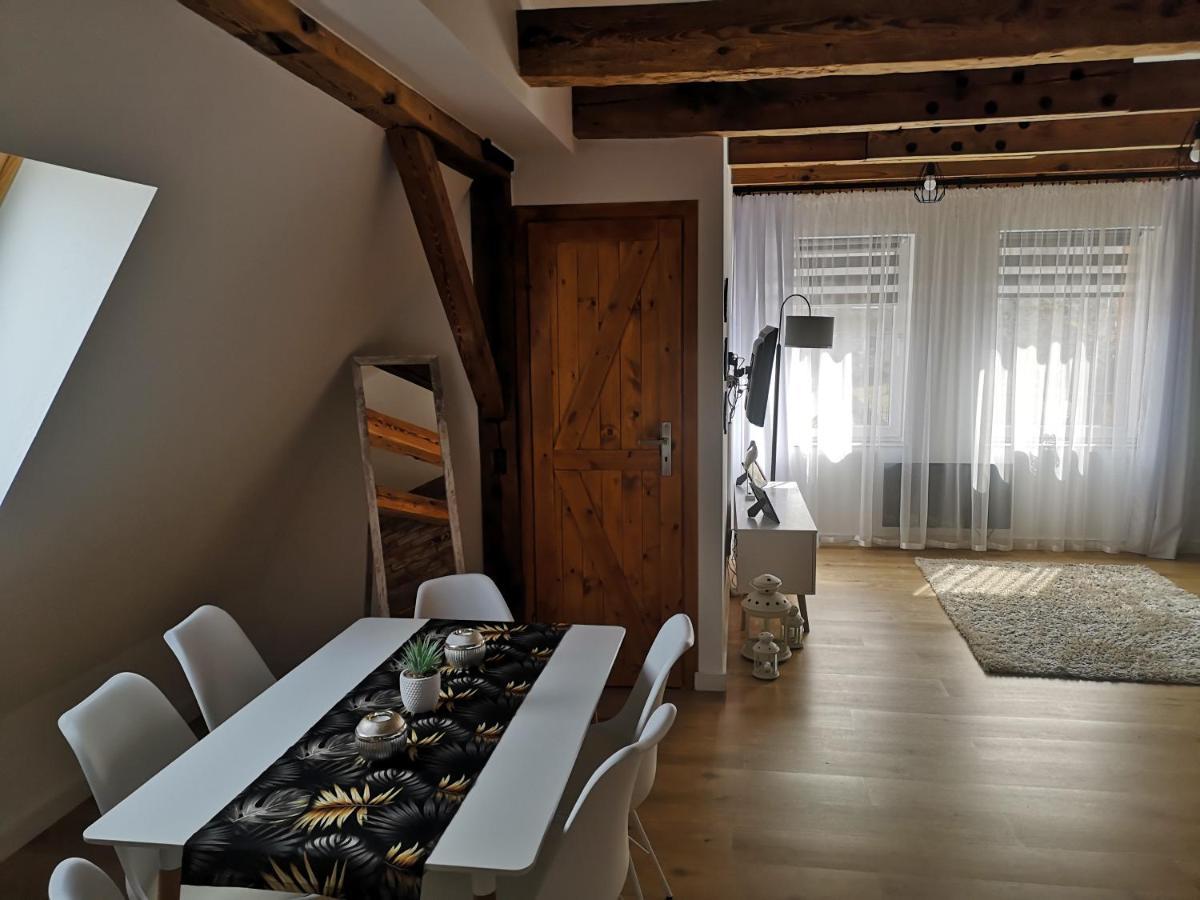 Apartament Attic Apartment เมียนซิดดรอแย ภายนอก รูปภาพ